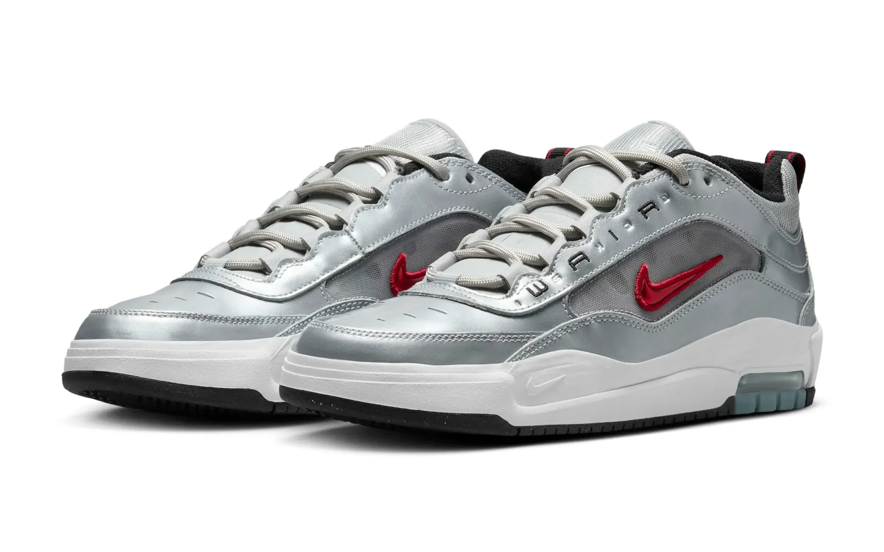 Nike SB Air Max Ishod “Silver Bullet” in arrivo.