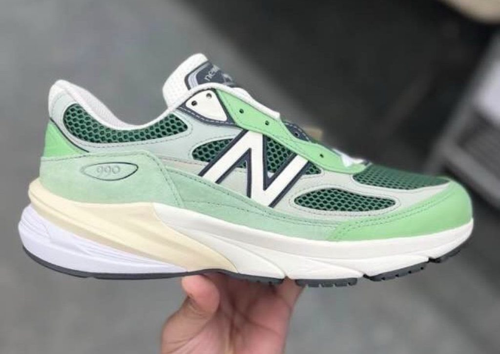 La New Balance 990v6 in "Avocado" sta per arrivare.