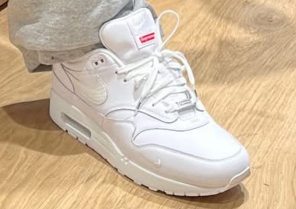 PRIMA VISIONE: Supreme x Nike Air Max 1 “Bianco”