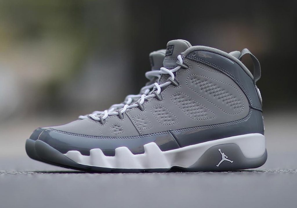 Le Air Jordan 9 “Cool Grey” escono oggi.