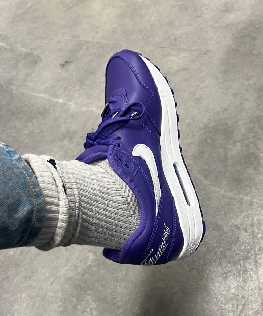 PRIMA ANTEPRIMA: Supreme x Nike Air Max 1 ’87 "Varsity Purple"