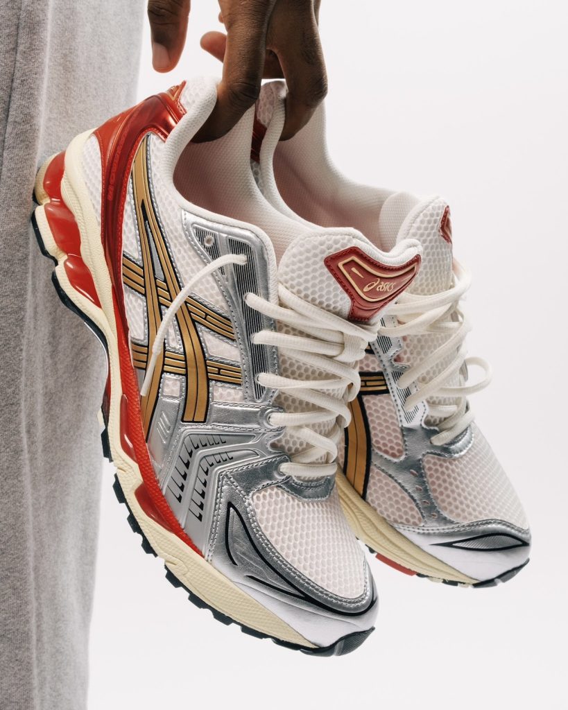 La collaborazione Sneaker Politics x ASICS GEL-Kayano 14 uscirà a marzo 2025.