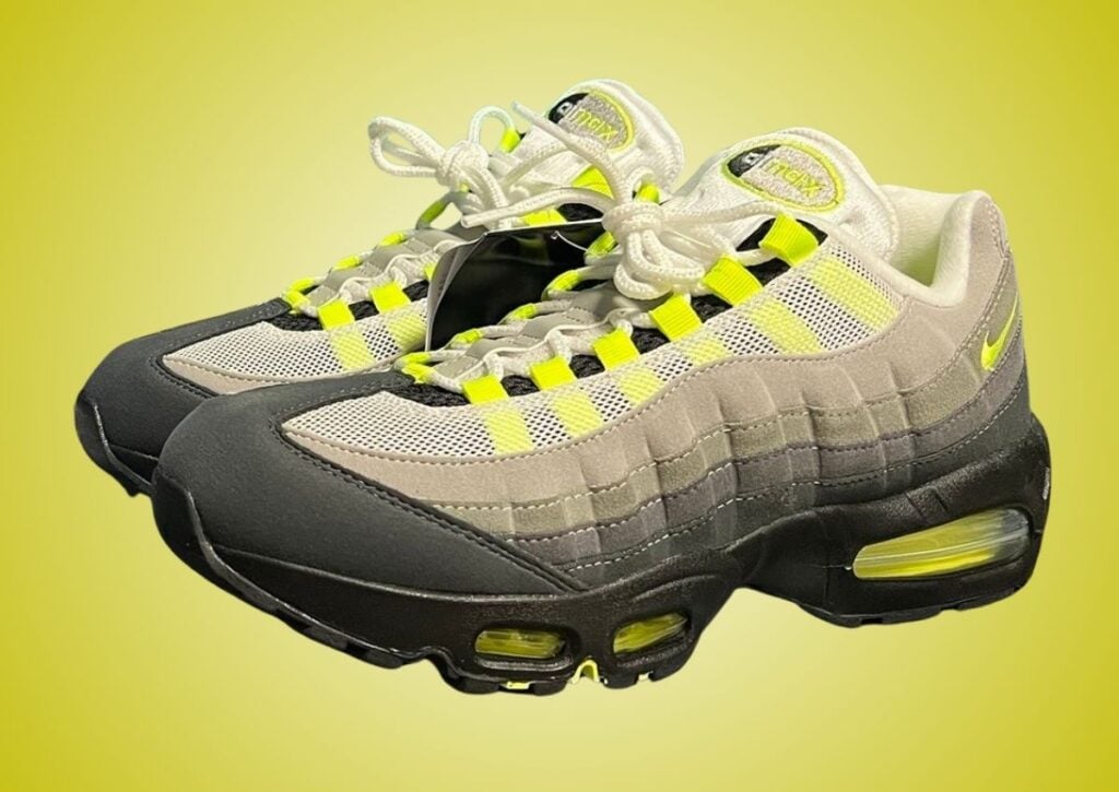 Le Nike Air Max 95 "Neon" ritornano ad aprile 2025 con Big Bubble.